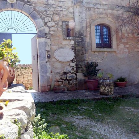 Casina Di Grotta Di Ferro Konuk evi Santa Croce Camerina Dış mekan fotoğraf