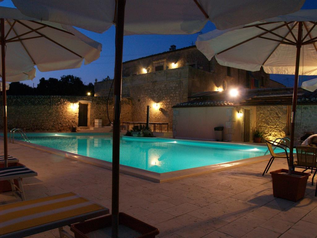 Casina Di Grotta Di Ferro Konuk evi Santa Croce Camerina Dış mekan fotoğraf