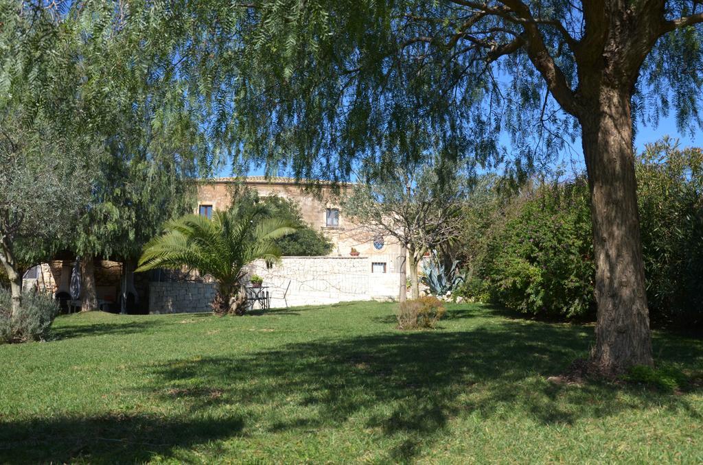 Casina Di Grotta Di Ferro Konuk evi Santa Croce Camerina Dış mekan fotoğraf