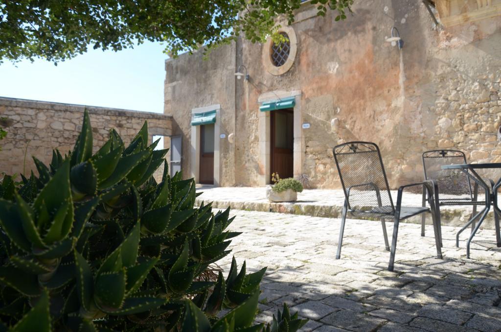 Casina Di Grotta Di Ferro Konuk evi Santa Croce Camerina Dış mekan fotoğraf