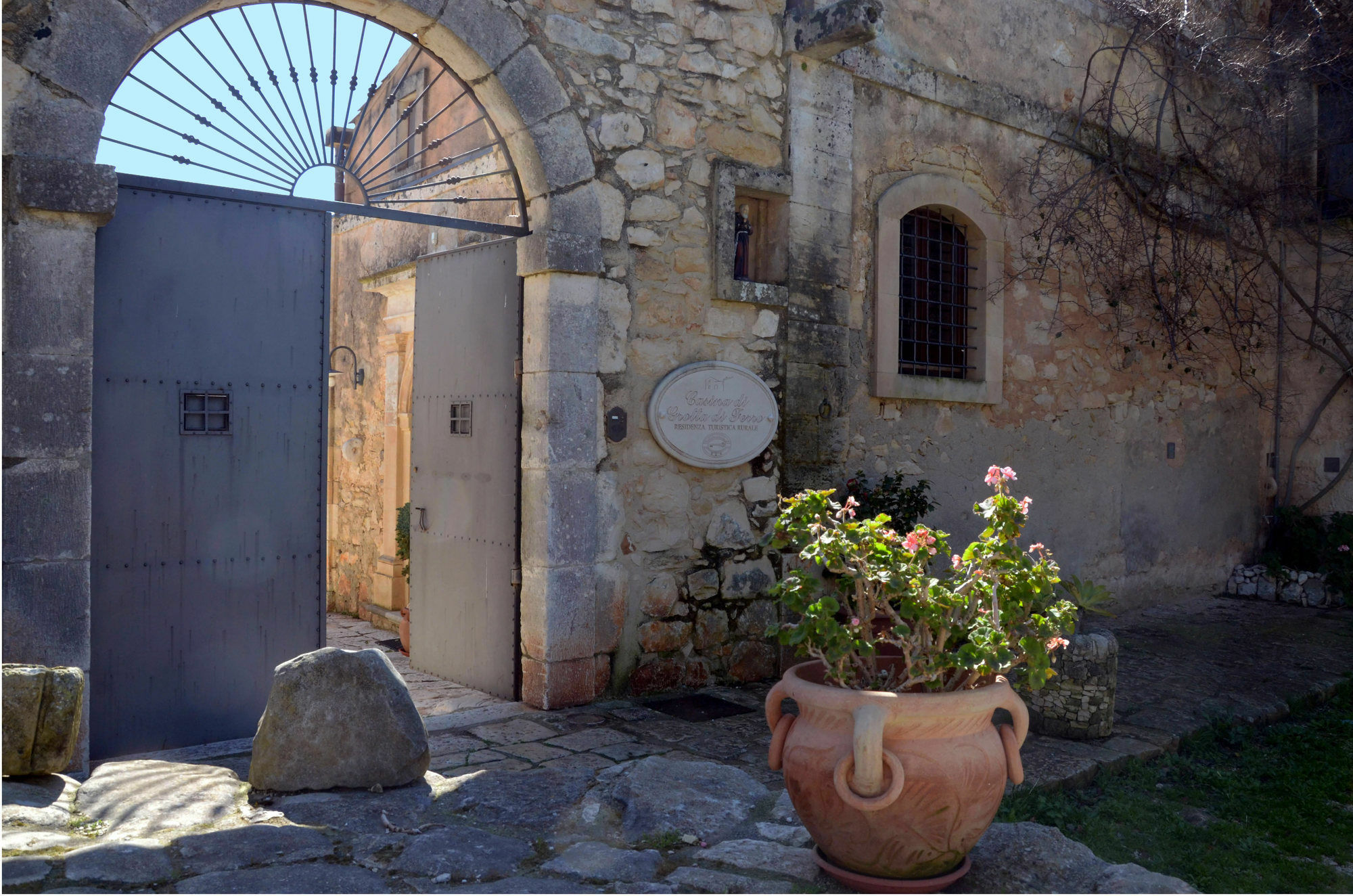Casina Di Grotta Di Ferro Konuk evi Santa Croce Camerina Dış mekan fotoğraf