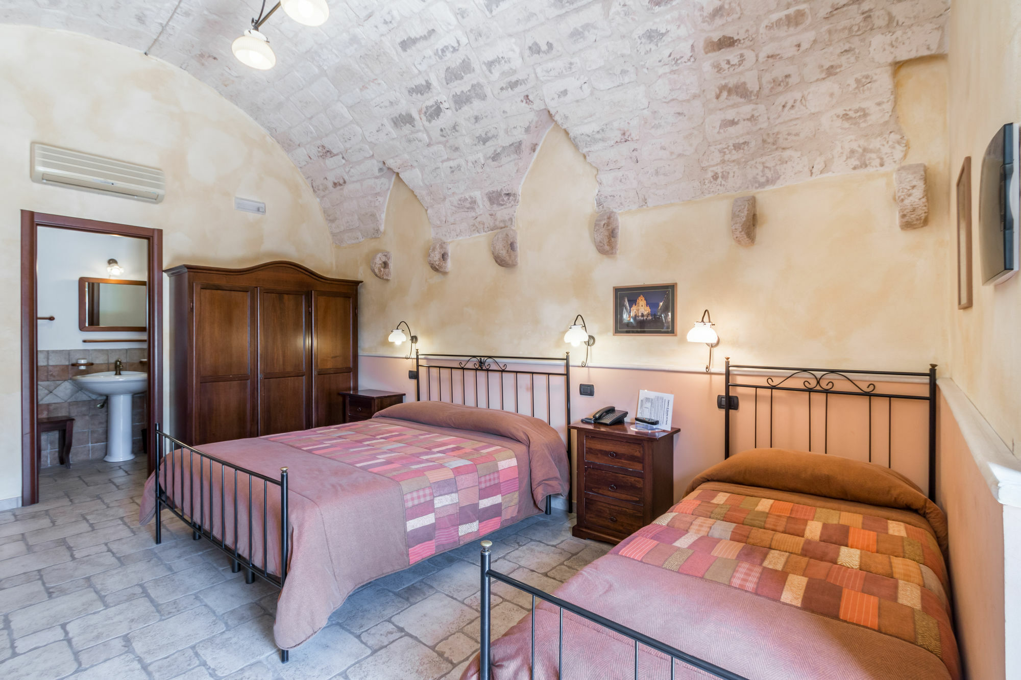 Casina Di Grotta Di Ferro Konuk evi Santa Croce Camerina Dış mekan fotoğraf